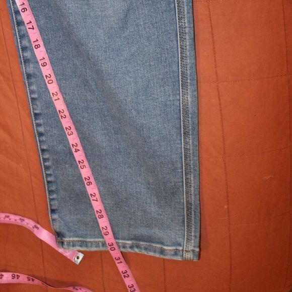 Lane Signature Fit Body Icon Straight Jean - Light Wash Women's Size 22 - Picture 15 of 15